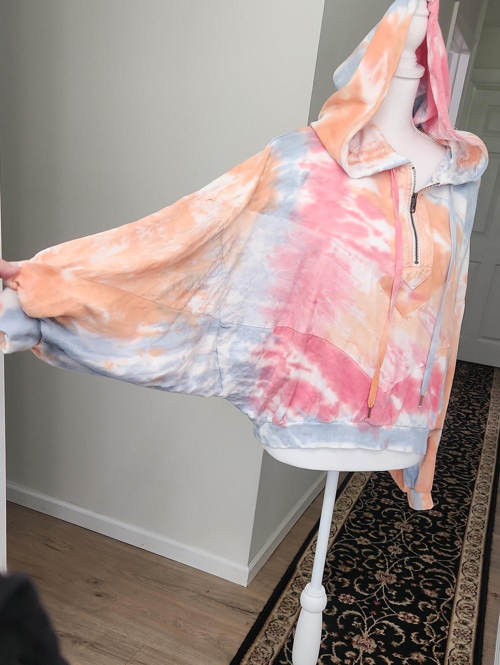 PINK Victoria's Secret Pastel Tie Dye Cropped Batwing Slouchy Hoodie L - Picture 4 of 16